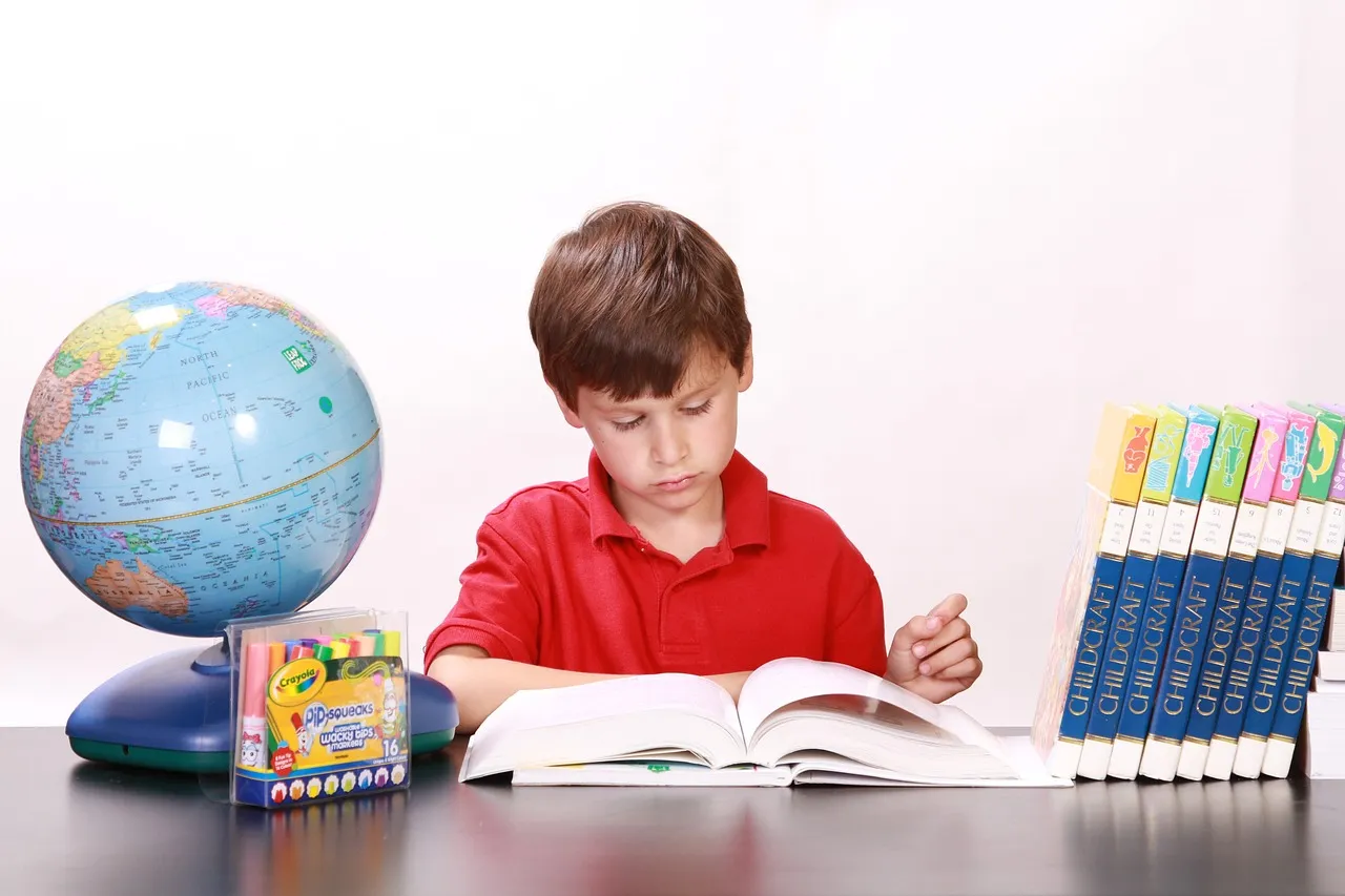 Eduquer ses enfants à distance : comment s’y prendre ?
