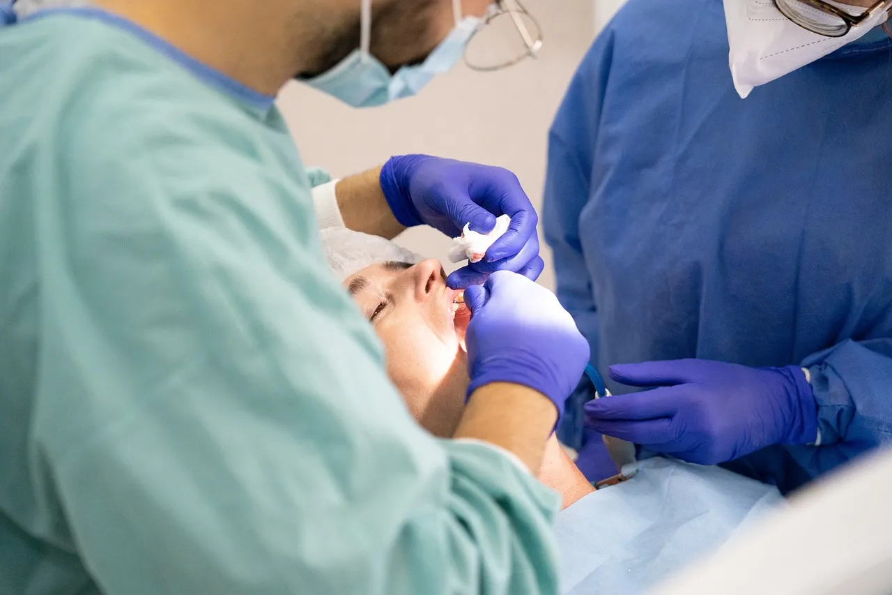 Devenir chirurgien-dentiste : un métier au cœur du soin