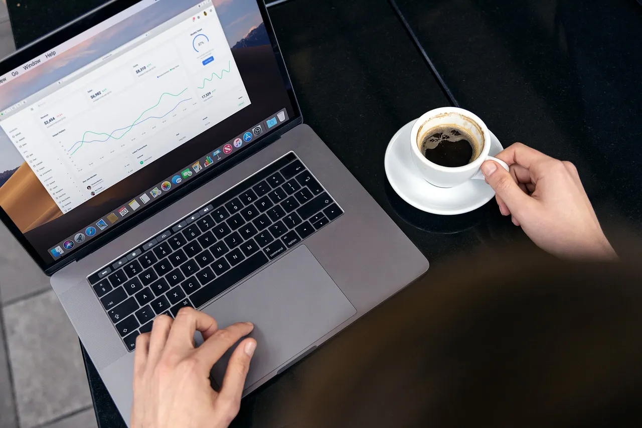 Top 5 des Cours de Formation à Envisager pour une Assistante RH