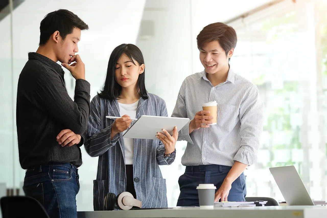 L’alternance en communication : un véritable tremplin vers l’emploi
