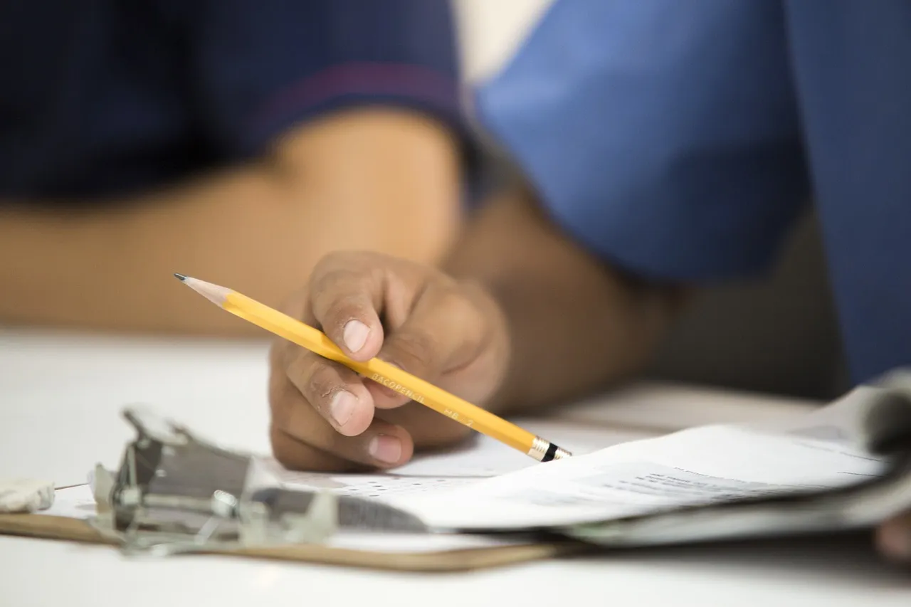 Formation : comment surveiller vos points de contrôle continu pour le brevet ?