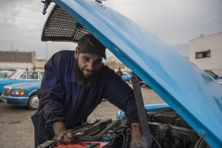 cap maintenance automobile