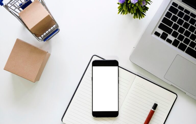 Maîtriser le SMS et le RCS marketing pour créer des campagnes marketing mobile percutantes