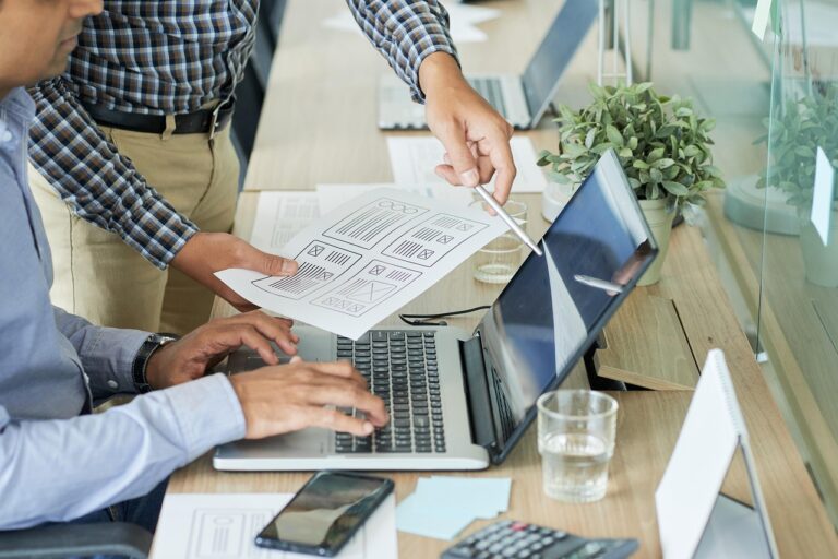 Comment rédiger un avis de constitution pour la création d'une entreprise ?